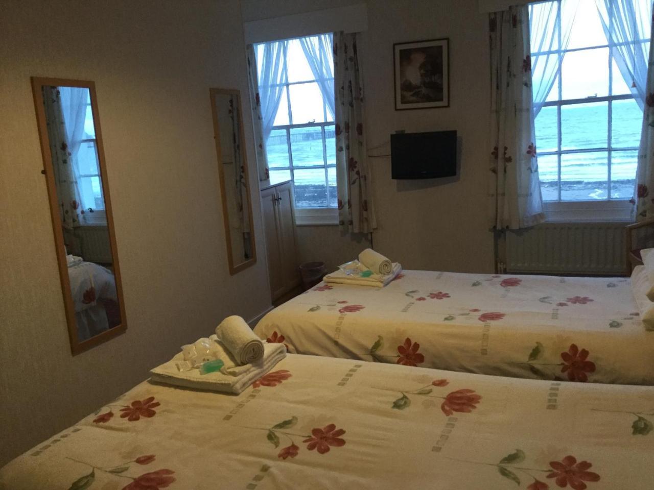 The Trevone, 3*